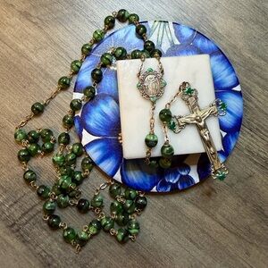 Chapel Sterling silver Vintage Rosary Beads #M02 Green beaded Catholic 925